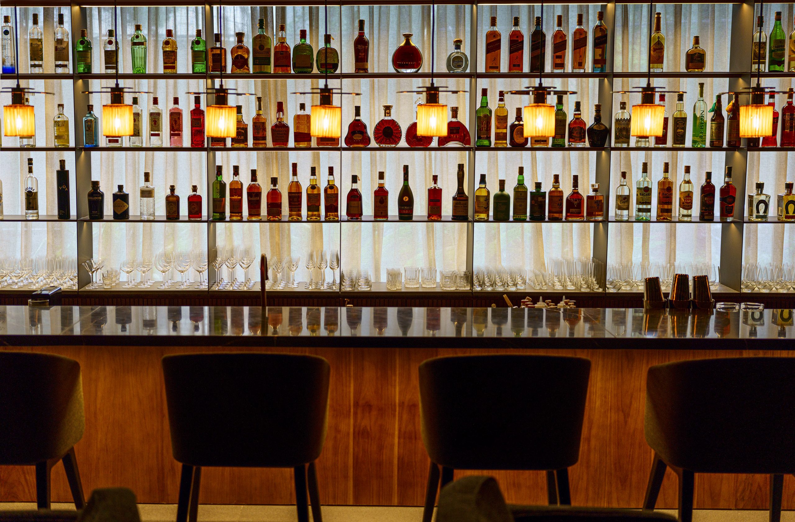 Lobby bar