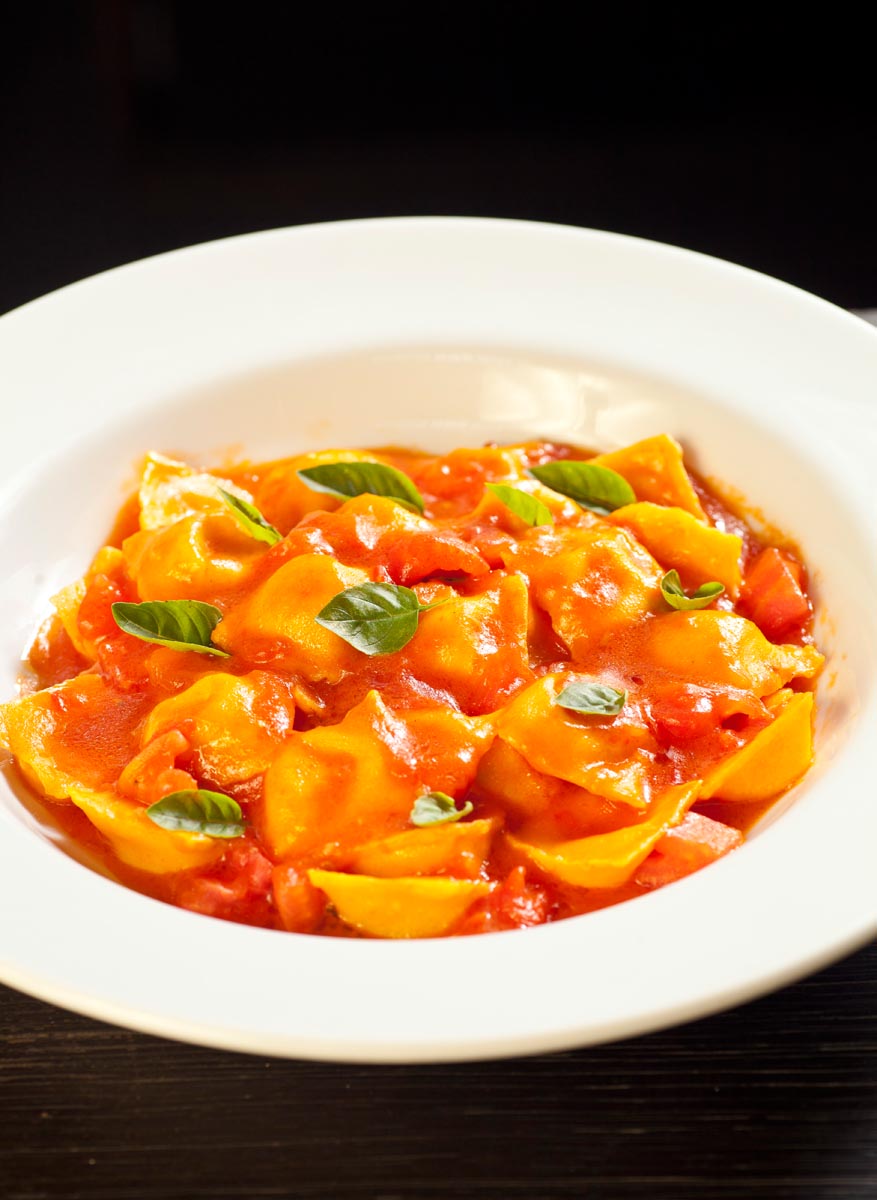 Raviolini di Mozzarella di Bufala al Pomodoro e Basilico