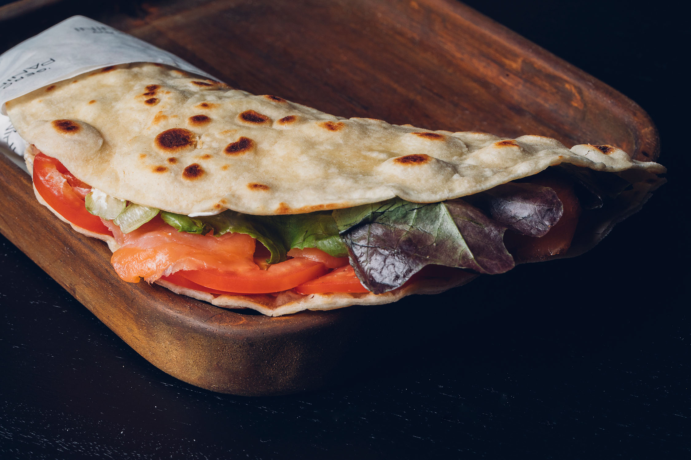 Piadine no pão fino feito na chapa