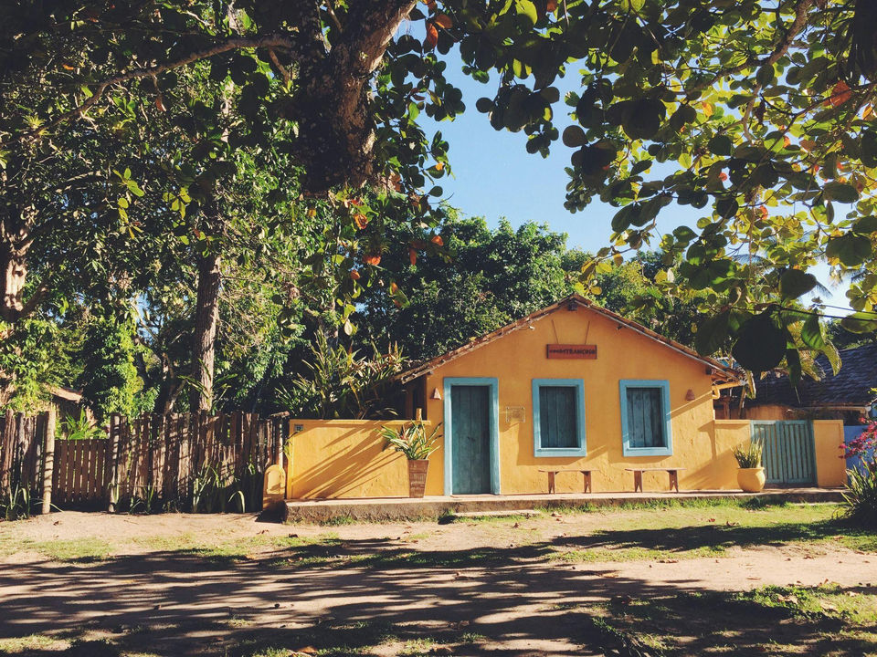 O Quadrado, praça histórica de Trancoso, na luz da manhã